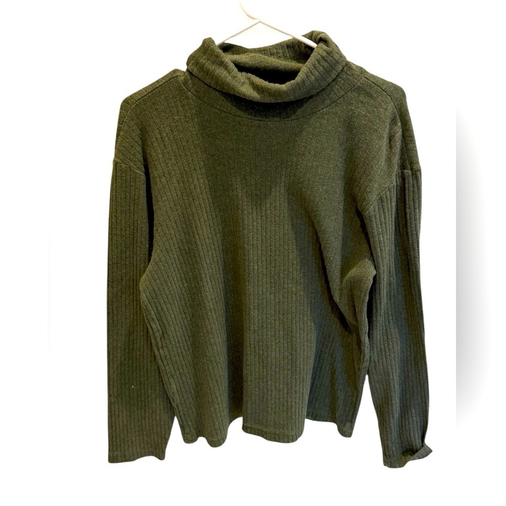 Alfani Olive Green Ribbed Turtleneck Sweater Women’s Size Medium